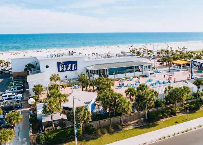 Budget Friendly Condo Within Walking Distance To The Beach!