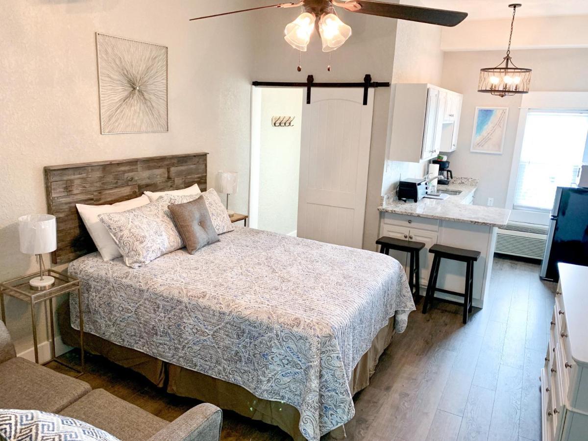 Budget Friendly Within Walking Distance To The Beach! * Gulf Shores
