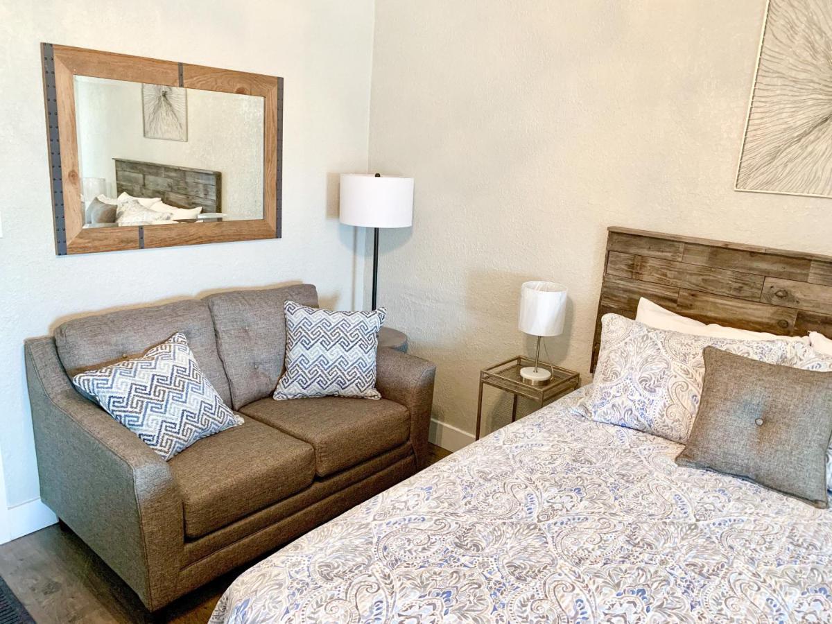 Budget Friendly Within Walking Distance To The Beach! Gulf Shores