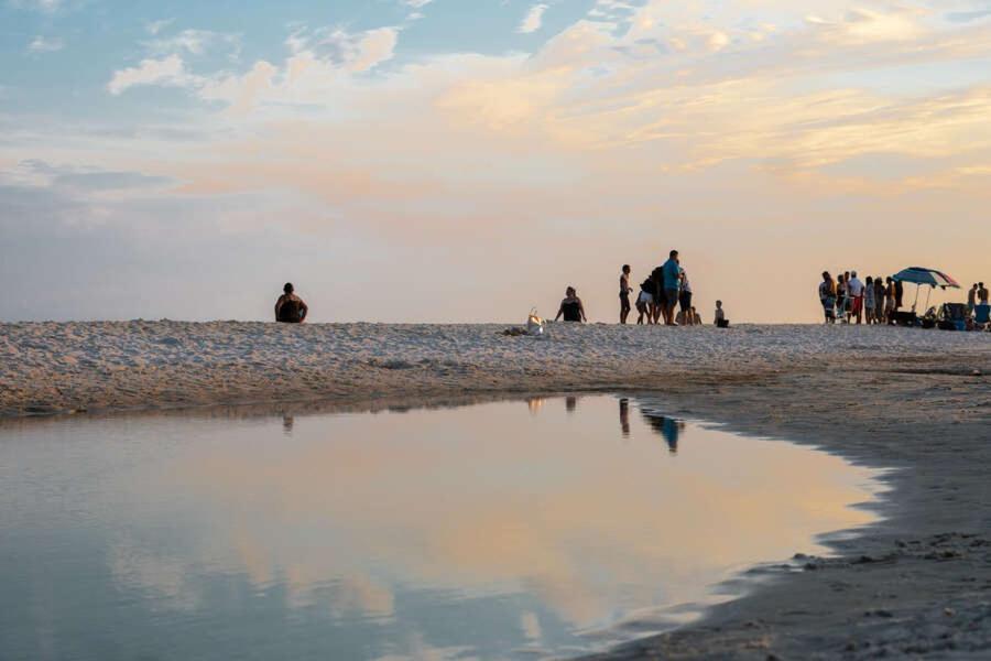Budget Friendly Within Walking Distance To The Beach! Hébergement de vacances